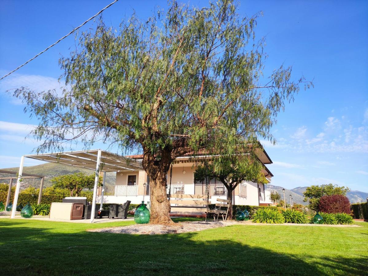 Il Giardino Delle Zagare Bed & Breakfast Фонди Екстериор снимка